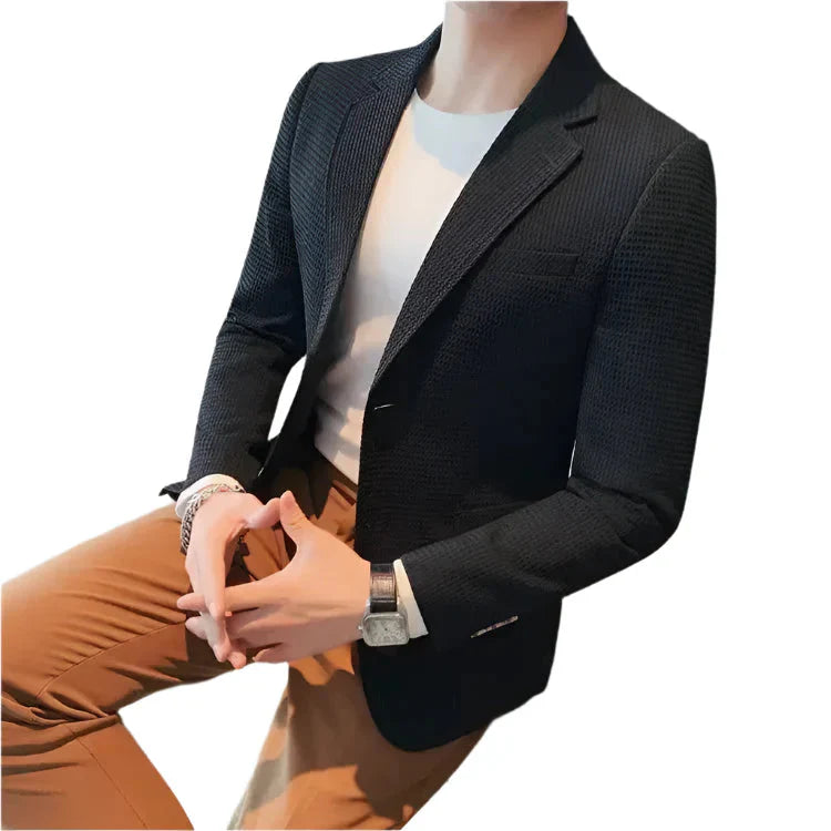 Blazer Zelvon ZLN109 masculino com corte ajustado, tecido confortável e lapelas clássicas.