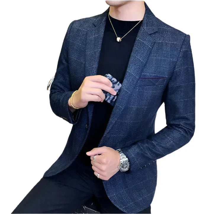 Blazer Zelvon ZLN110 masculino slim com tecido leve, lapelas tradicionais e caimento elegante.